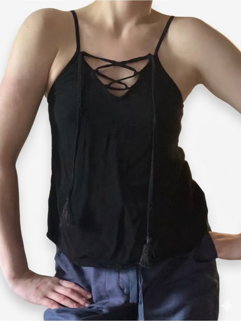 ⭐️free add-on⭐️ Forever 21 Black Flowy Crop Top